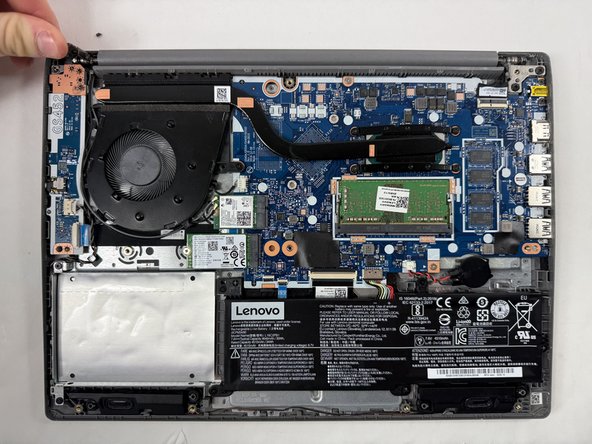 Lenovo IdeaPad 3-14IIL05 Daughterboard Replacement, Daughterboard: crwdns2935265:02crwdnd2935265:03crwdnd2935265:03crwdne2935265:0