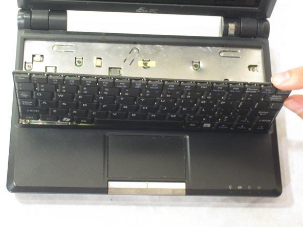 ASUS Eee PC 900HD Clicker Replacement: crwdns2935265:07crwdnd2935265:02crwdnd2935265:02crwdne2935265:0