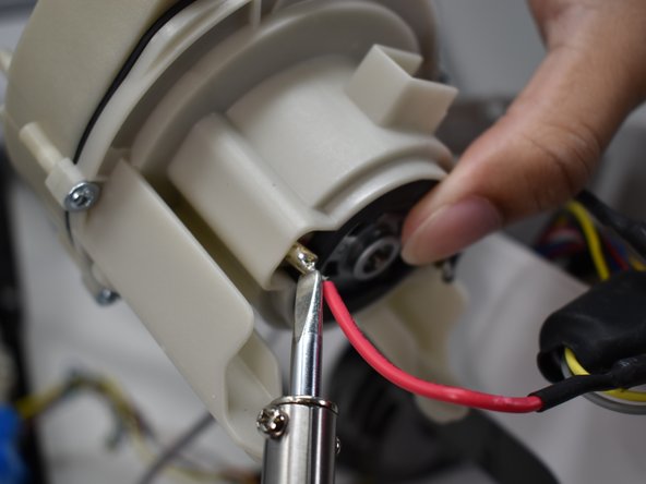 Bissell CrossWave Cordless Max 2554A Motor Replacement: crwdns2935265:011crwdnd2935265:02crwdnd2935265:03crwdne2935265:0