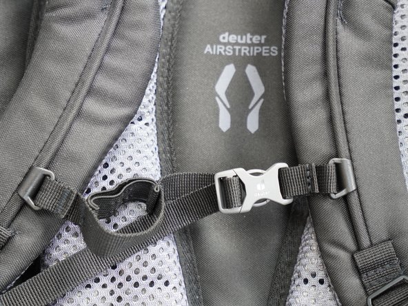 Wie repariere ich eine defekte Schnalle am Brustgurt?: 步骤 10 中的图像 2，2