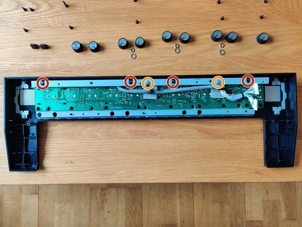 Yamaha Reface CP Type Selector Rotary Switch Replacement, Remove even more screws: step 5, image 1 of 2