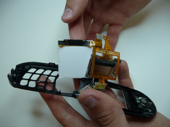 Motorola V180 LCD screen and connector ribbon replacement, Screen and Connector Ribbon: 10 단계, 이미지 2개 중 2개