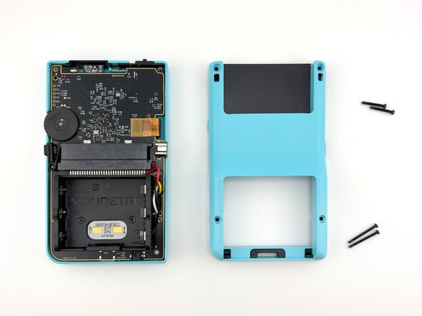 Disassembling ModRetro Chromatic (Released Mid-2025), Back Shell: 步骤 2 中的图像 3，3