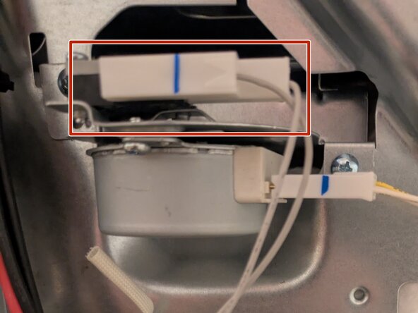 Samsung Induction Cooktop NE63B8211SS Right Power Inverter Replacement, Detach Back Wiring: crwdns2935265:04crwdnd2935265:02crwdnd2935265:03crwdne2935265:0