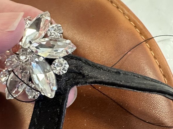 Sandal Brooch Replacement: crwdns2935265:06crwdnd2935265:02crwdnd2935265:02crwdne2935265:0