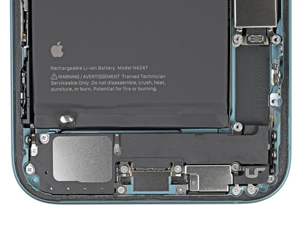 iPhone 16 Plus Loudspeaker Replacement: crwdns2935265:030crwdnd2935265:02crwdnd2935265:02crwdne2935265:0