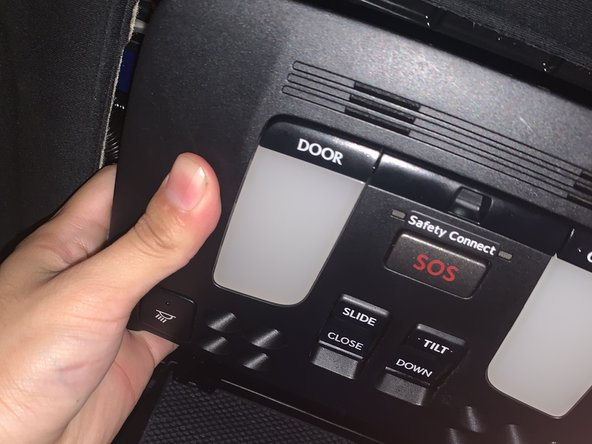 2013 Lexus IS250 Front Dome Light Replacement: crwdns2935265:04crwdnd2935265:02crwdnd2935265:03crwdne2935265:0