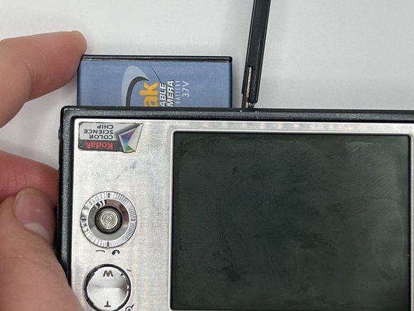 Kodak EasyShare V570 Battery Replacement: crwdns2935265:04crwdnd2935265:02crwdnd2935265:02crwdne2935265:0