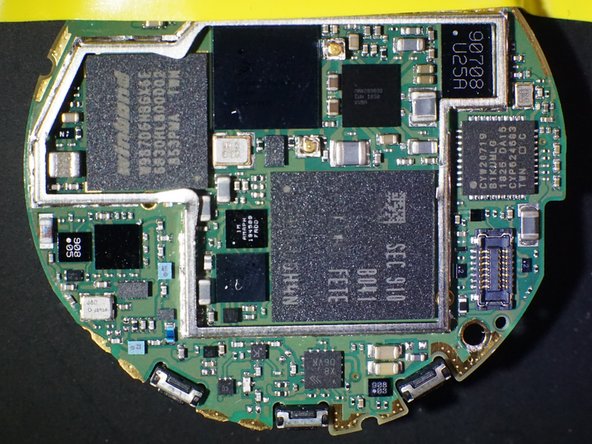 Garmin Forerunner 245 Music Teardown, Component identification (inside of shielding): crwdns2935265:012crwdnd2935265:02crwdnd2935265:02crwdne2935265:0