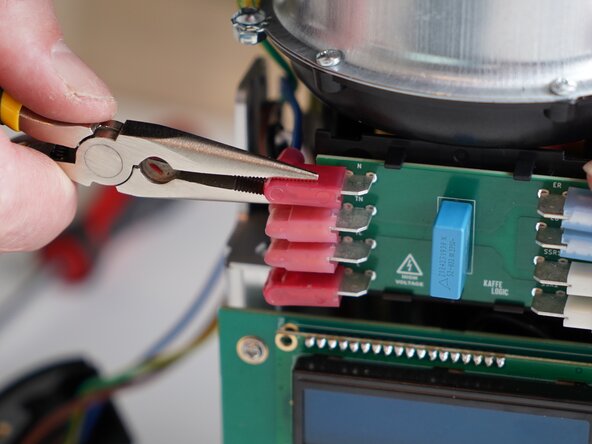 Kaffelogic Nano 7/LINK (D-P Serial) Stack Replacement, Disconnect the mains connectors: crwdns2935265:010crwdnd2935265:01crwdnd2935265:03crwdne2935265:0