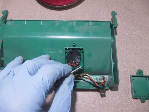 How to disassemble and clean your Roomba 560: шаг 35, изображение 3 из 3