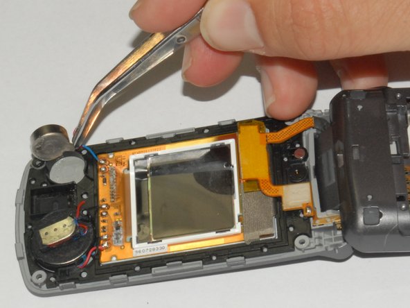 LG VX5500 Screen Replacement: crwdns2935265:08crwdnd2935265:02crwdnd2935265:02crwdne2935265:0