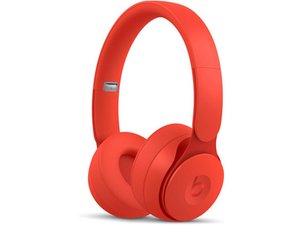 Beats solo pro not charging plugged in blinks red and white and