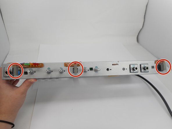 Boss CE-300 Super Chorus Switches Replacement: crwdns2935265:013crwdnd2935265:02crwdnd2935265:02crwdne2935265:0