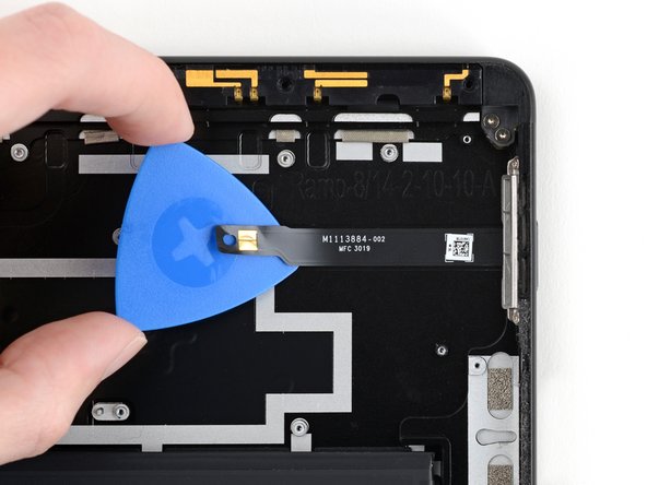 Microsoft Surface Pro X Power Button Cable Replacement: passo 108, immagine 2 di 2