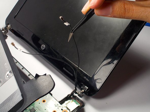 HP Mini 110-3735dx Screen Replacement: crwdns2935265:028crwdnd2935265:03crwdnd2935265:03crwdne2935265:0