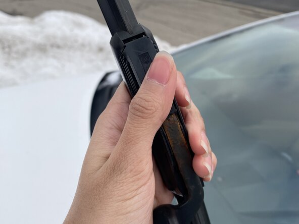 2014 Toyota Camry Windshield Wipers Replacement: crwdns2935265:06crwdnd2935265:03crwdnd2935265:03crwdne2935265:0