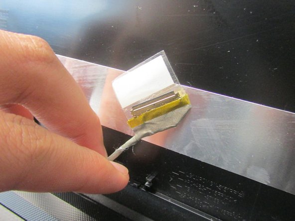 How to replace the screen of a Lenovo Ideapad 300-15IBR: crwdns2935265:05crwdnd2935265:02crwdnd2935265:03crwdne2935265:0