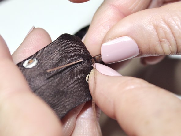 How to Fix a Ripped Necktie Seam: crwdns2935265:07crwdnd2935265:02crwdnd2935265:03crwdne2935265:0