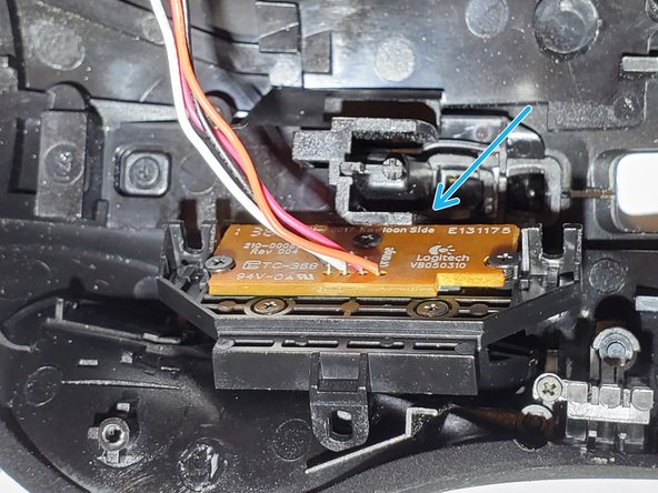 Logitech G700s Side Button Array Replacement: crwdns2935265:06crwdnd2935265:03crwdnd2935265:03crwdne2935265:0