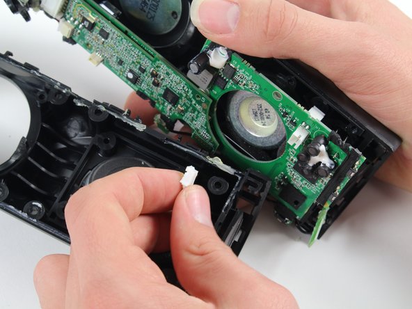 Logitech UE Boom Motherboard Replacement, Motherboard: crwdns2935265:017crwdnd2935265:02crwdnd2935265:02crwdne2935265:0