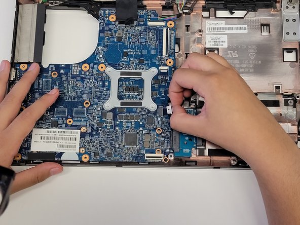 HP Probook 4540s BIOS Chip Replacement: crwdns2935265:020crwdnd2935265:02crwdnd2935265:02crwdne2935265:0