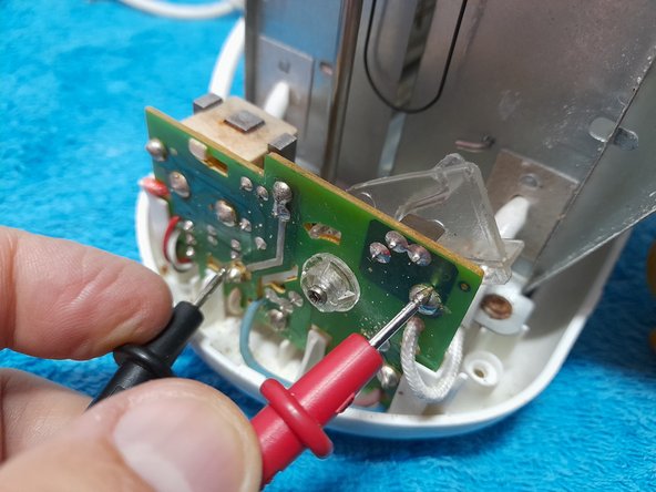 Tostadora CARREFOUR CMI -FR91940 Reparación hilo de Nicrom roto, no calienta.: paso 15, imagen 2 de 3