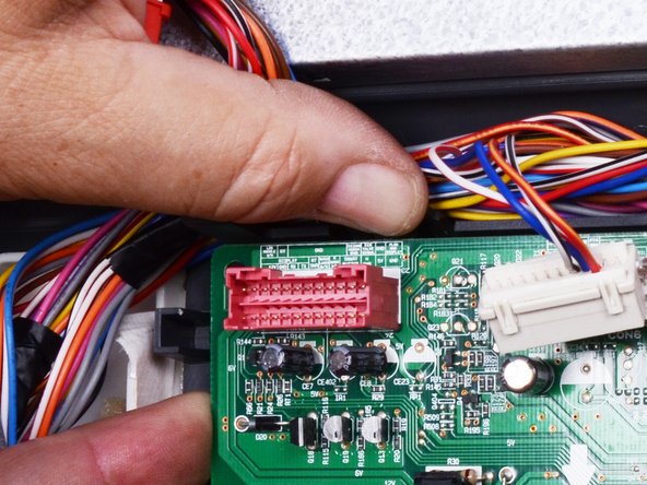 LG Refrigerator Control Board Replacement, Release the control board: crwdns2935265:05crwdnd2935265:03crwdnd2935265:03crwdne2935265:0