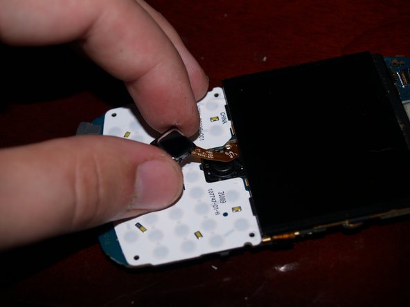 BlackBerry Bold 9700 Teardown: crwdns2935265:010crwdnd2935265:02crwdnd2935265:02crwdne2935265:0