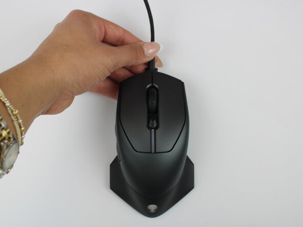 Alienware AW610M Mouse Feet Replacement, Mouse Feet: step 1, image 2 of 3