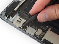 iPad 5 LTE Logic Board Replacement