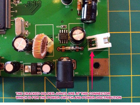 NeatDesk™ Desktop Scanner Circuit Board Repair, Examine Circuit Board: crwdns2935265:05crwdnd2935265:03crwdnd2935265:03crwdne2935265:0