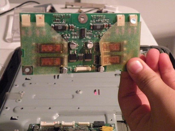 Apple Studio Display M7649 Teardown: crwdns2935265:010crwdnd2935265:03crwdnd2935265:03crwdne2935265:0