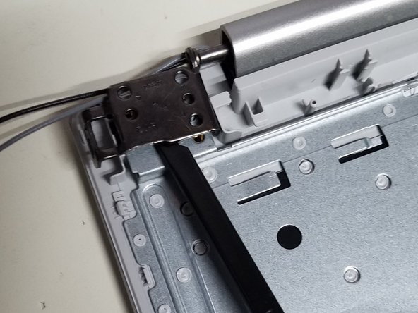 Lenovo IdeaPad 330 Screen Replacement Guide, Remove Screen from Palm Rest: crwdns2935265:09crwdnd2935265:02crwdnd2935265:03crwdne2935265:0