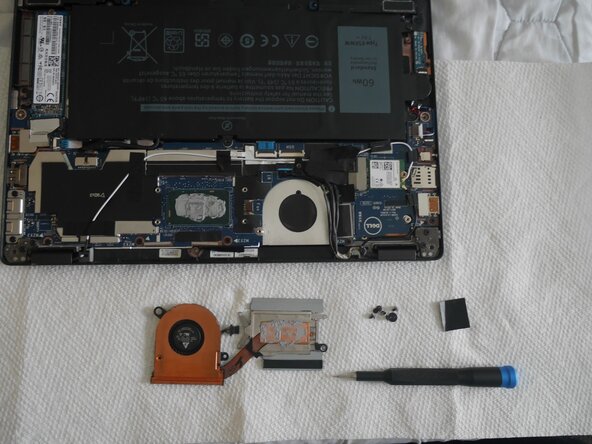 Dell Latitude 5289 2-in-1 Lüfter und Kühlkörper austauschen, Lüfter und Kühlkörper: Schritt 2, Bild 3 von 3