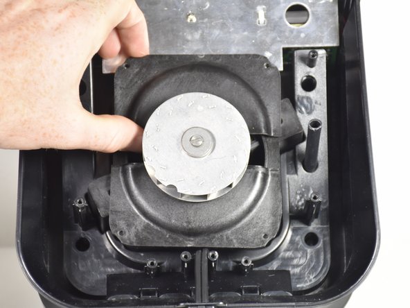 Ninja Ultima BL810 Vent Replacement: crwdns2935265:04crwdnd2935265:02crwdnd2935265:03crwdne2935265:0