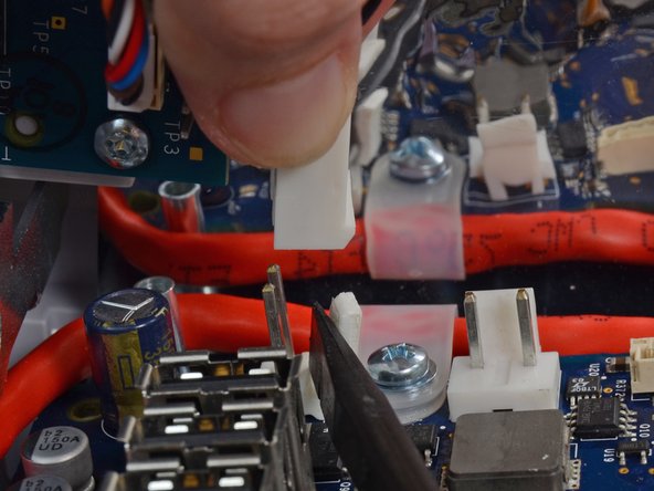 Welch Allyn Connex Vital Signs Monitor 6000 Motherboard Replacement: crwdns2935265:034crwdnd2935265:02crwdnd2935265:02crwdne2935265:0