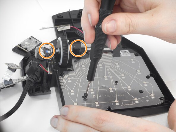 Razer Tartarus V2 Scroll Wheel Replacement: crwdns2935265:06crwdnd2935265:02crwdnd2935265:02crwdne2935265:0