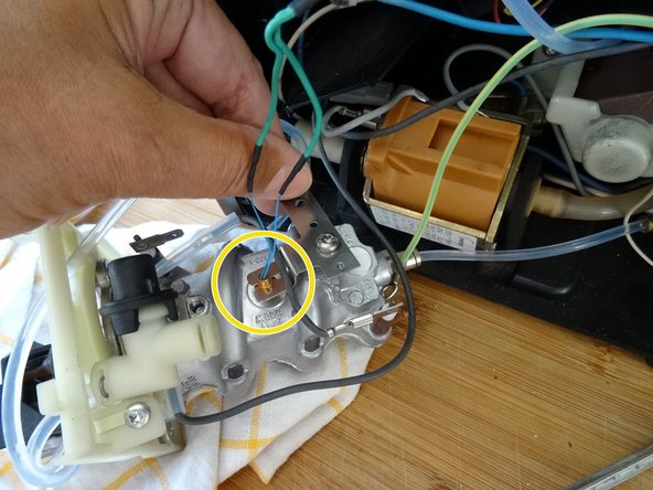 Jura heating cartridge replacement: crwdns2935265:013crwdnd2935265:02crwdnd2935265:02crwdne2935265:0