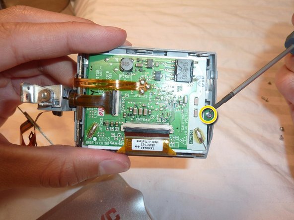 JVC GR-D290U LCD Screen Replacement: crwdns2935265:017crwdnd2935265:03crwdnd2935265:03crwdne2935265:0