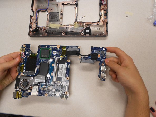 Gateway KAV60 LT2016U Netbook Cooling Fan Replacement: crwdns2935265:09crwdnd2935265:02crwdnd2935265:02crwdne2935265:0