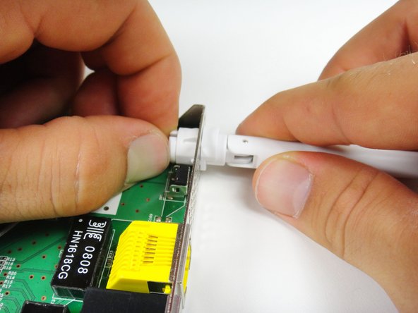 Netgear WGR614v9 Antenna Replacement: crwdns2935265:010crwdnd2935265:02crwdnd2935265:02crwdne2935265:0