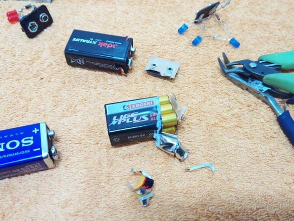 9V batterijtester met 2 rode LED's - zelfgemaakt ontwerp.: stap 3, afbeelding 2 van 3