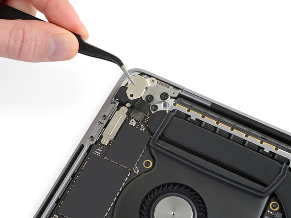 MacBook Pro 15" Touch Bar 2019 Battery Replacement: crwdns2935265:029crwdnd2935265:03crwdnd2935265:03crwdne2935265:0