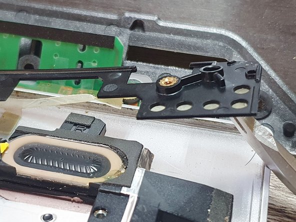 Sony Vaio Duo 13 Battery Replacement, Replace the old double-sided tapes (optional): crwdns2935265:014crwdnd2935265:02crwdnd2935265:03crwdne2935265:0