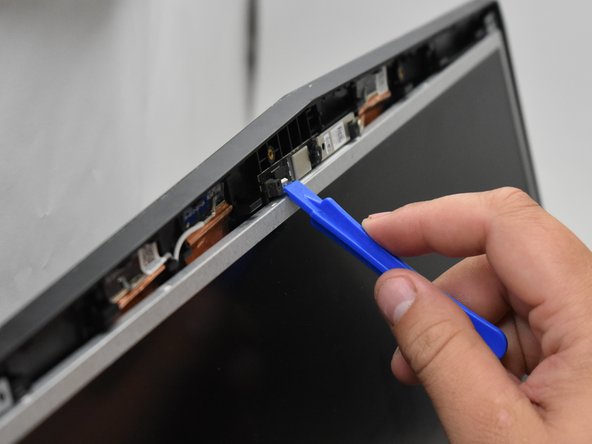 Alienware M17x Display Assembly Replacement: crwdns2935265:07crwdnd2935265:02crwdnd2935265:02crwdne2935265:0