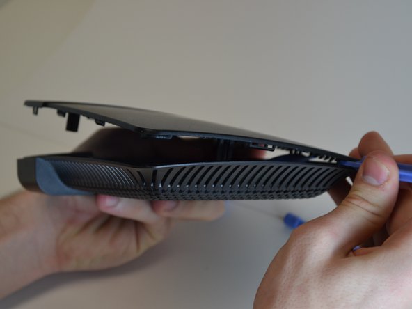 Disassembling the Linksys E1200: crwdns2935265:03crwdnd2935265:02crwdnd2935265:02crwdne2935265:0