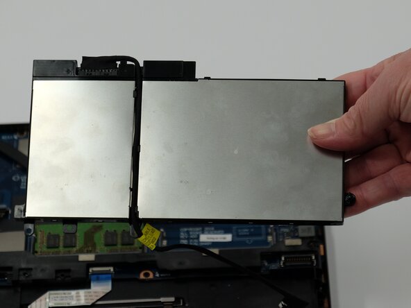 Dell Latitude 5580 Battery Replacement: crwdns2935265:04crwdnd2935265:02crwdnd2935265:02crwdne2935265:0