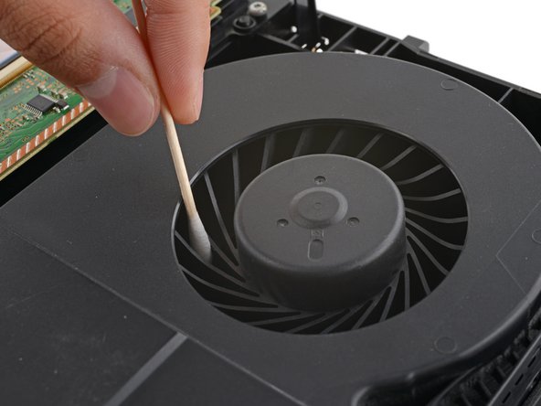 How to Open and Clean a PlayStation 4, Clean the fan: crwdns2935265:08crwdnd2935265:02crwdnd2935265:02crwdne2935265:0