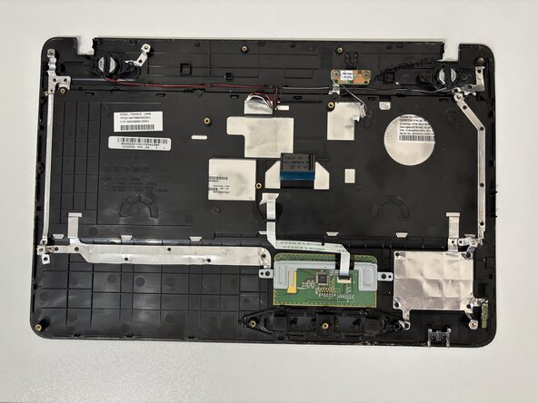 Toshiba Satellite PSC0YC-007026 Touchpad Replacement: crwdns2935265:03crwdnd2935265:03crwdnd2935265:03crwdne2935265:0